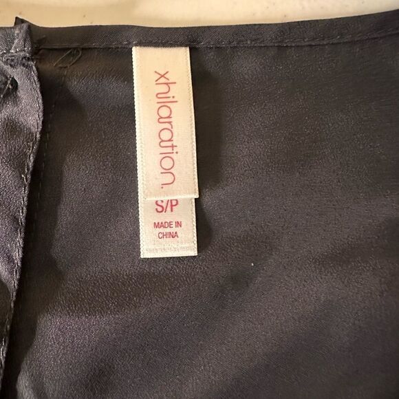 Xhilaration grey long sleeve blouse - Picture 7 of 10